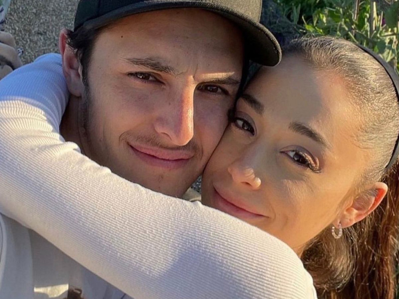 Ariana Grande y Dalton Gomez ya solicitaron el divorcio; revelan el motivo de su separación