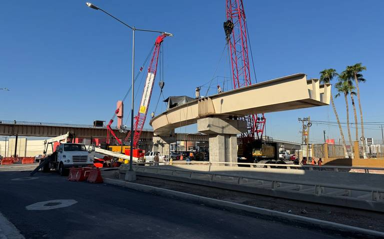Avanza obra de distribuidor vial de Lázaro Cardenas y Carranza