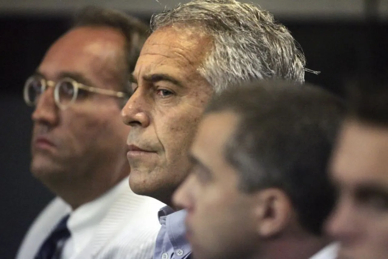 Crece la presión para revelar todo sobre el caso Epstein