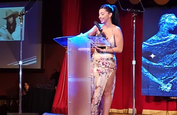 Ángela Aguilar recibe premio La Musa 2025